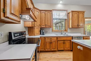3076 Essen Rd, Green Bay, WI 54311 - Photo 12