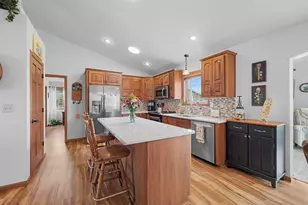 1031 Misty Meadow Cir, De Pere, WI 54115 - Photo 6