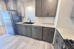 1740 13th Ave, Green Bay, WI 54304 - Photo 2