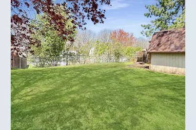 1520 S Ridge Road, Green Bay, WI 54304 - Photo 18
