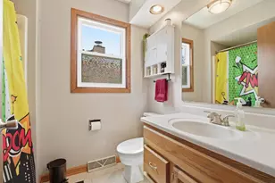 510 Silver Spring Dr, Green Bay, WI 54303 - Photo 16