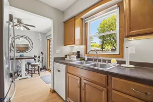 510 Silver Spring Dr, Green Bay, WI 54303 - Photo 12