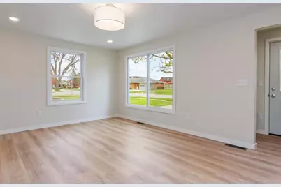 2009 Preble Avenue, Green Bay, WI 54302 - Photo 8