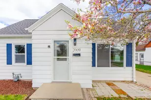 2009 Preble Ave, Green Bay, WI 54302 - Photo 4