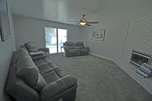 455 Alpine Dr, Green Bay, WI 54302 - Photo 14