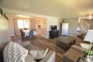 455 Alpine Dr, Green Bay, WI 54302 - Photo 4