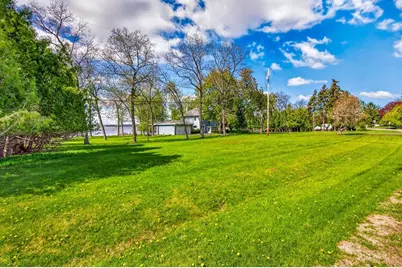 Edgewood Lane, Oshkosh, WI 54904 - Photo 12