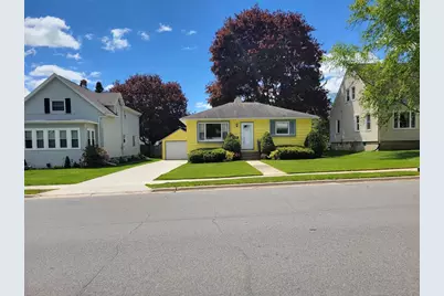 135 Burnett Street, Beaver Dam, WI 53916 - Photo 2