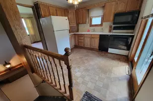 135 E Burnett St, Beaver Dam, WI 53916 - Photo 10