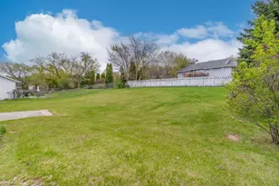 2750 St Anthony Dr, Green Bay, WI 54311 - Photo 6