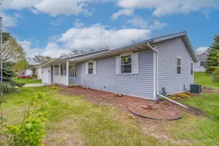 2750 St Anthony Dr, Green Bay, WI 54311 - Photo 4