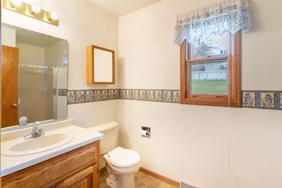 2750 St Anthony Drive, Green Bay, WI 54311 - Photo 16