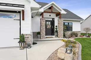 2082 Fescue Way, Green Bay, WI 54313 - Photo 2