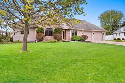821 Ash Street, Green Bay, WI 54313 - Photo 4