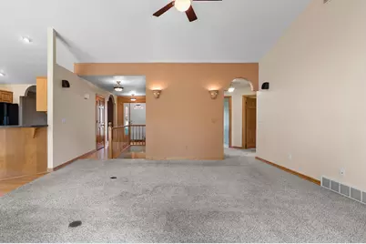 821 Ash Street, Green Bay, WI 54313 - Photo 12