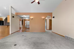 821 Ash St, Green Bay, WI 54313 - Photo 12