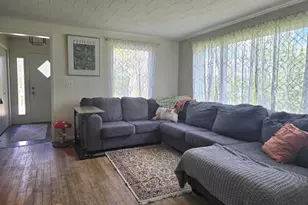 403 State St, Redgranite, WI 54970 - Photo 4