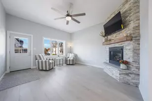303 1st Ave, Winneconne, WI 54988 - Photo 6