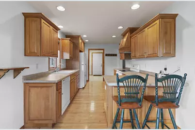 394 Woodfield Drive, Green Bay, WI 54313 - Photo 20