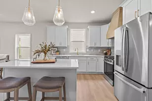 3609 E Gladiolus Pl, Appleton, WI 54913 - Photo 4