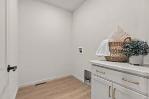 3609 E Gladiolus Pl, Appleton, WI 54913 - Photo 18