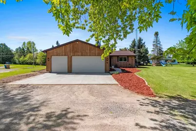 1842 Oakwood Road, Oshkosh, WI 54904 - Photo 2