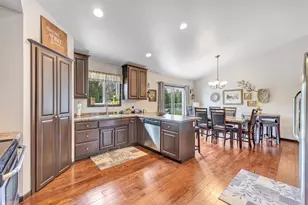 605 Pebblestone Cir, Oneida, WI 54155 - Photo 10