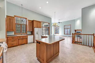 531 Diamond Ridge Cir, Denmark, WI 54208 - Photo 4