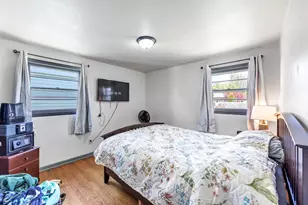 1651 Debra Ln, Green Bay, WI 54302 - Photo 12