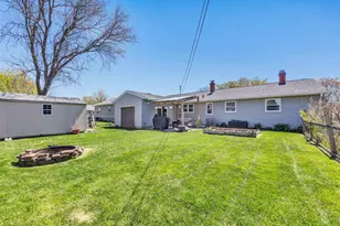1651 Debra Ln, Green Bay, WI 54302 - Photo 18