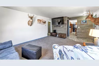 1651 Debra Lane, Green Bay, WI 54302 - Photo 4