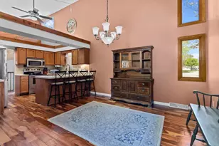 704 Miller Ln Ct, Kaukauna, WI 54130 - Photo 10