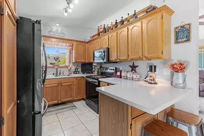 3722 Mackert Street, Manitowoc, WI 54220 - Photo 10