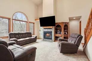 W4954 Emery Ln, Fond du Lac, WI 54937 - Photo 6
