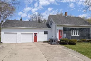 1108 Main St, Kellnersville, WI 54247 - Photo 2