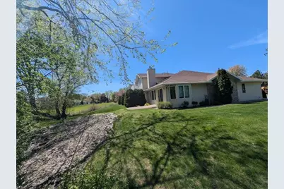 2721 9th Avenue, Oshkosh, WI 54904 - Photo 2