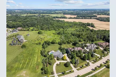 2730 Apple Hill Boulevard, Appleton, WI 54913 - Photo 86