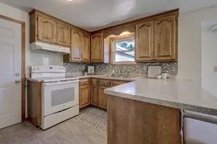 1625 E Sylvan Ave, Appleton, WI 54915 - Photo 20