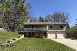 2987 Albert Dr, Green Bay, WI 54311 - Photo 1