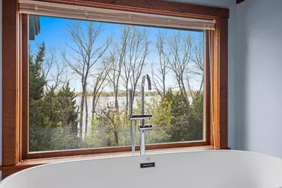 2512 Riverside Drive, Green Bay, WI 54301 - Photo 38