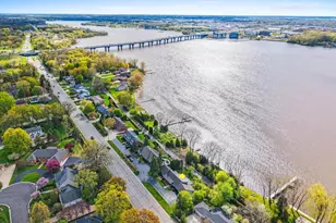 2512 Riverside Dr, Green Bay, WI 54301 - Photo 70