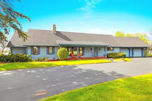 2512 Riverside Dr, Green Bay, WI 54301 - Photo 4