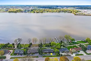 2512 Riverside Dr, Green Bay, WI 54301 - Photo 72