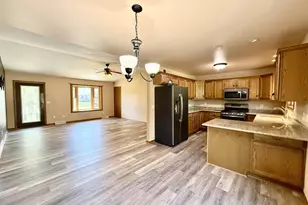 975 Whippoorwill Ln, Fond du Lac, WI 54935 - Photo 8
