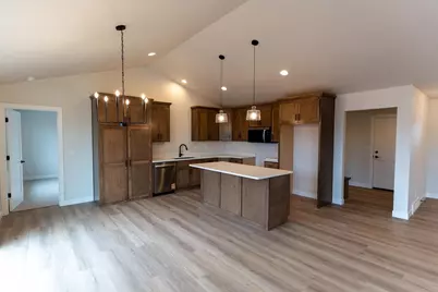 N9243 Anton Street, Appleton, WI 54915 - Photo 6