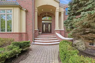 384 Ledgewood Dr, Fond du Lac, WI 54937 - Photo 2