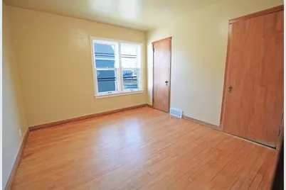 1214 18th Street, Manitowoc, WI 54220 - Photo 12