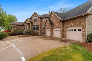3463 Grand Meadows Crossing, Neenah, WI 54956 - Photo 4