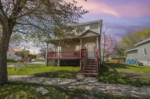 303 Congress St, Oconto, WI 54153 - Photo 4