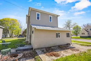 303 Congress St, Oconto, WI 54153 - Photo 32